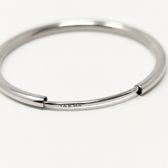 New 14k white gold continuous hoop earrings - Picture 4 of 5